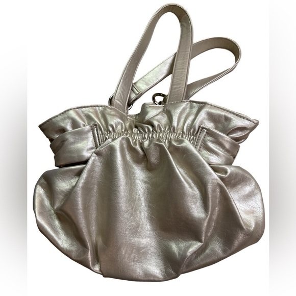 Payless Metallic Silver Gold Shoulder Handbag EUC - Picture 10 of 12